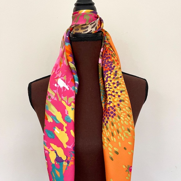 Salvatore Ferragamo Scarf Leopard in Flower Garden Pink Multicolor Scarf - Picture 13 of 16